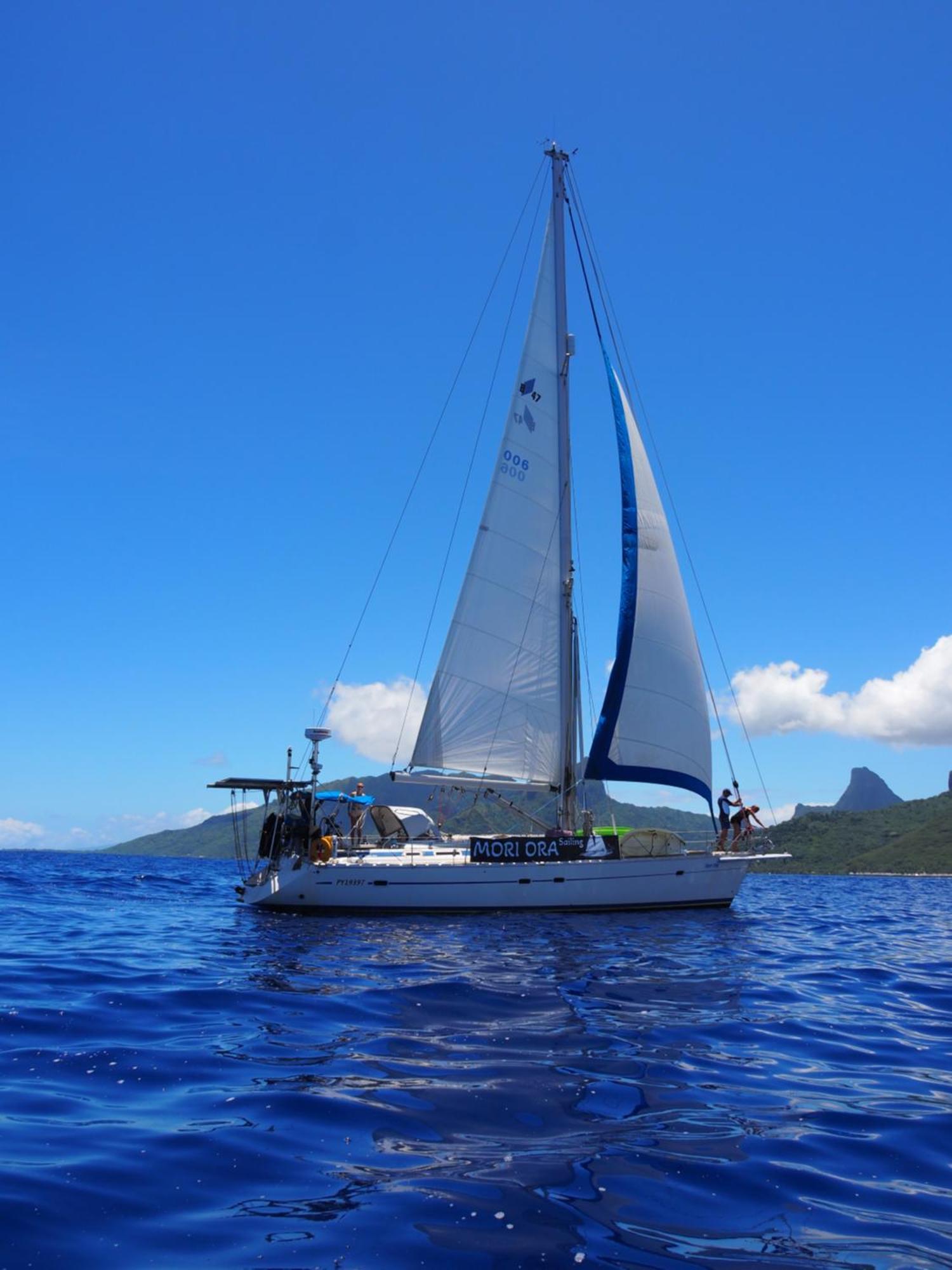 2 Nuits Insolites & 1 Excursion Voile A Bord Du Voilier Mori Ora Moorea Bagian luar foto