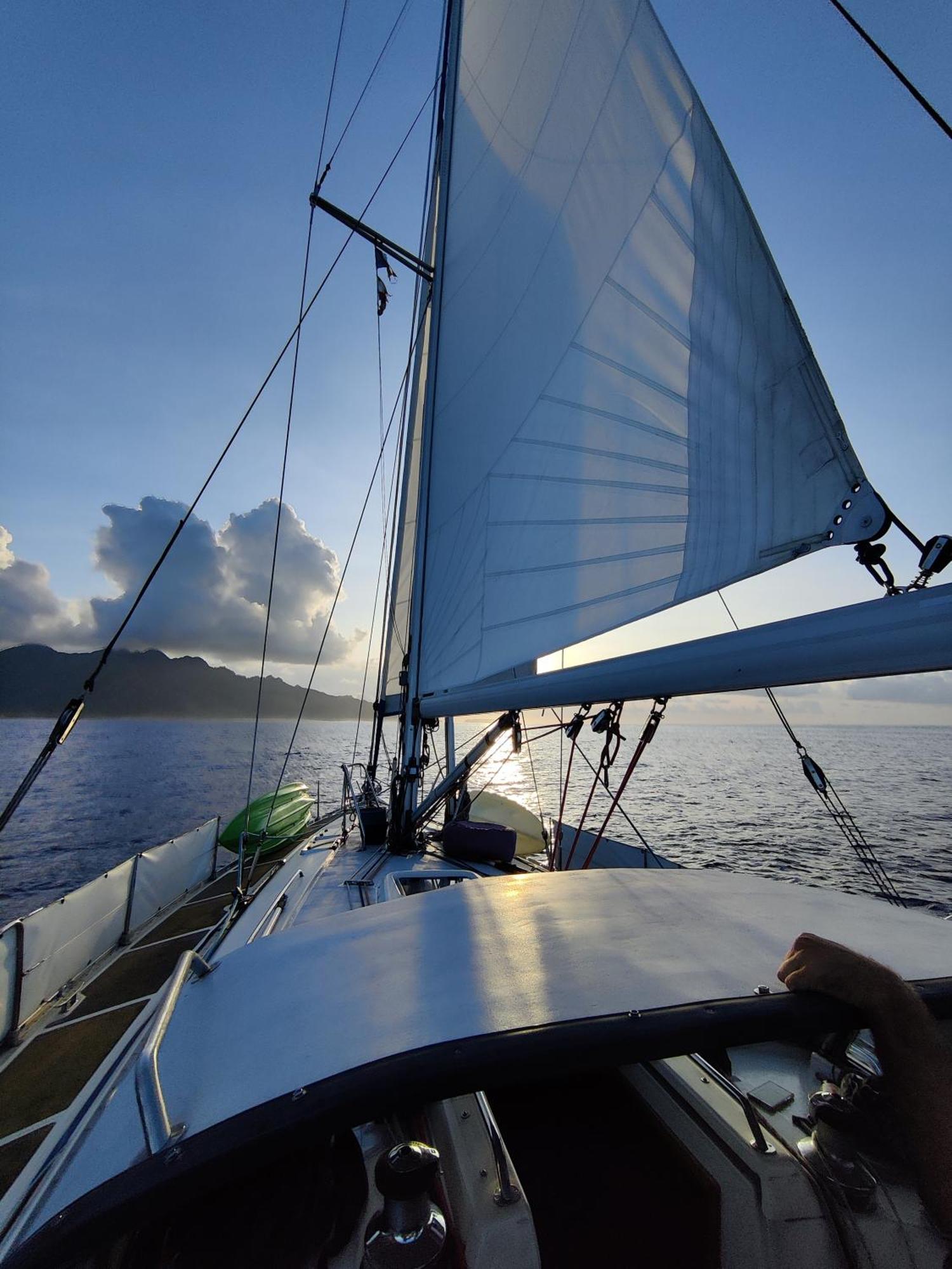 2 Nuits Insolites & 1 Excursion Voile A Bord Du Voilier Mori Ora Moorea Bagian luar foto