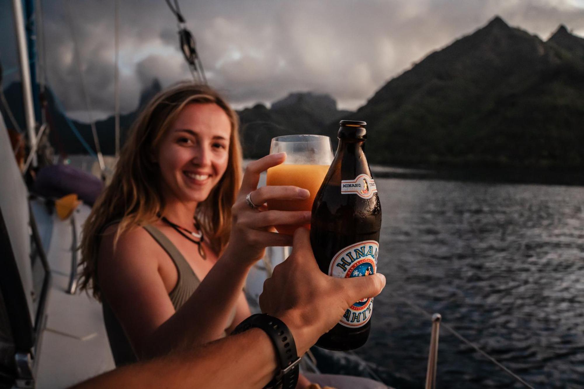 2 Nuits Insolites & 1 Excursion Voile A Bord Du Voilier Mori Ora Moorea Bagian luar foto